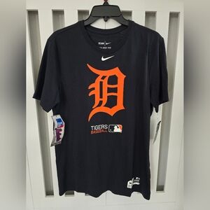 Brand New Nike MLB Detroit Tigers Baseball D Logo T Shirt Mens Size Medium Navy